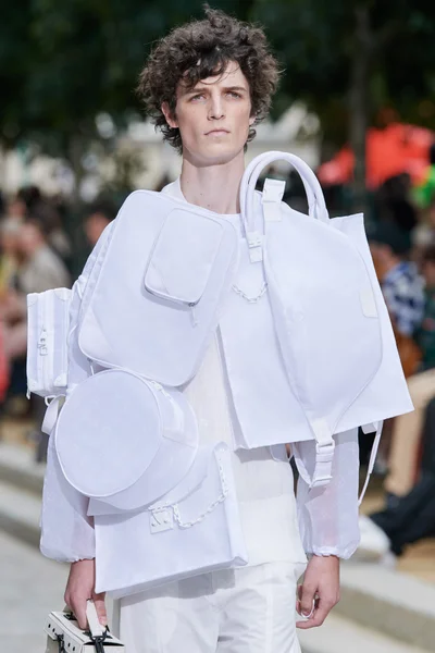 Look 160